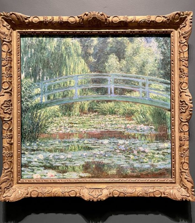 Japanese Footbridge and the Water Lily Pool, Giverny. Claude Monet.