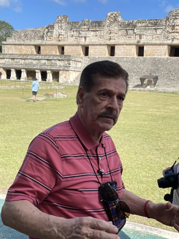 Pepe, our knowledgable tour guide.