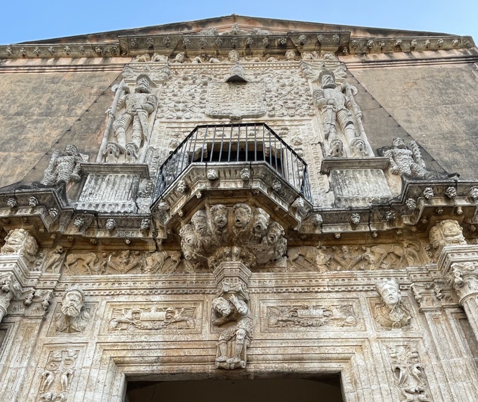 Portal, Casa de Montejo.