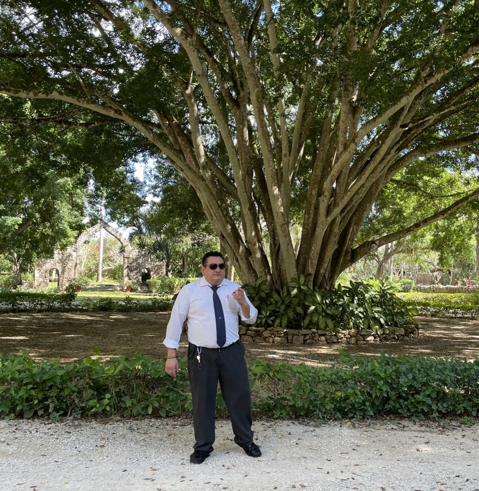 Our tour bus driver Aran at the Hacienda.