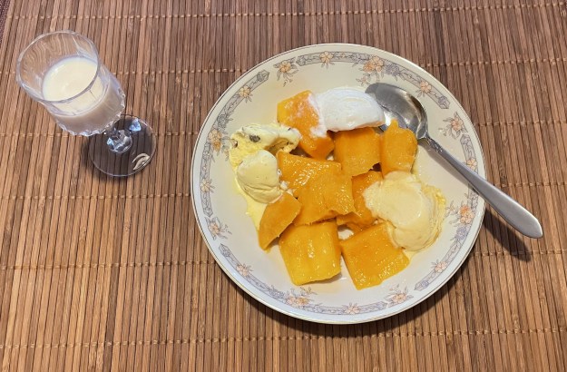 Mango ice creams.