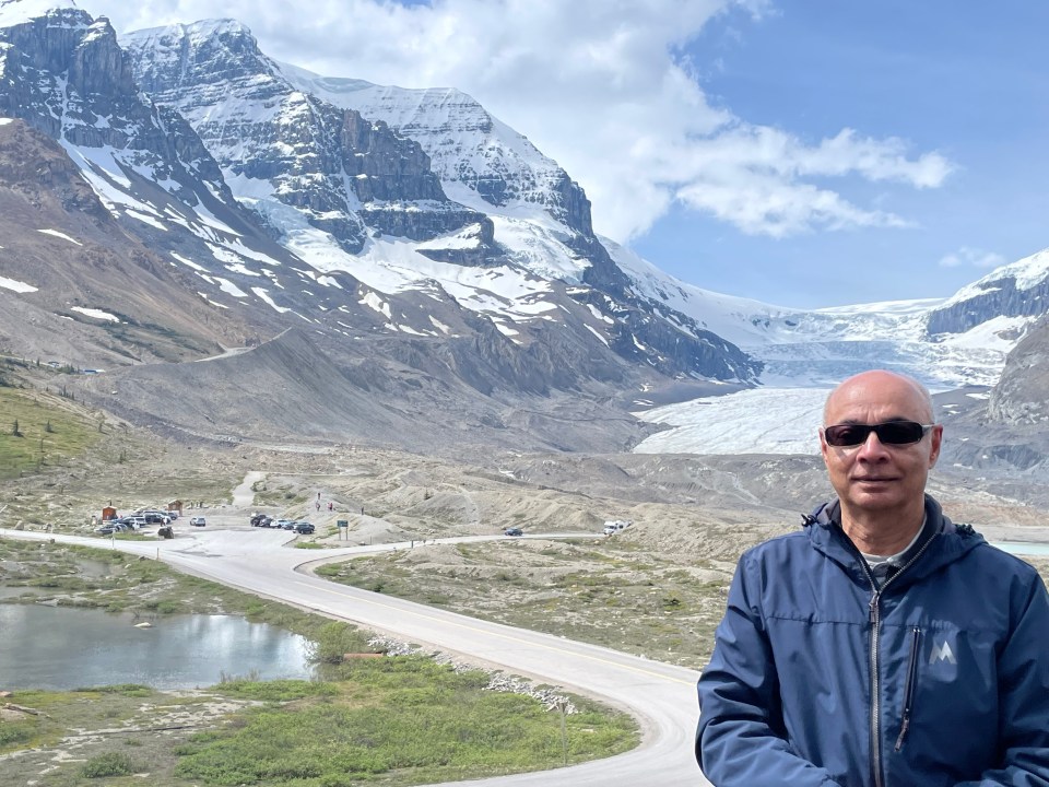 View from the Columbia ICefield Discovery Center. You can see the Icefields and Athabasca Glacier in the background.